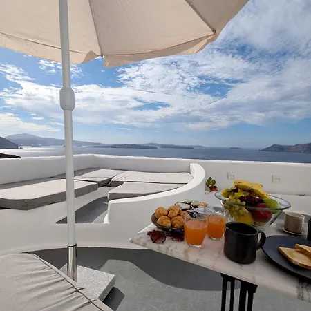 Oia's Secret Oia