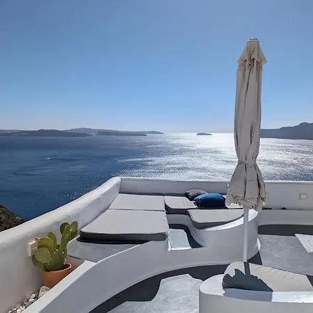 Oia's Secret * Oia (Santorini)