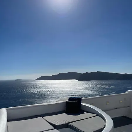 Villa Oia's Secret