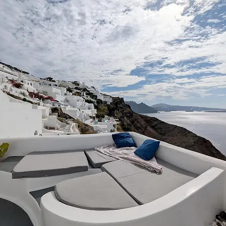 Oia's Secret