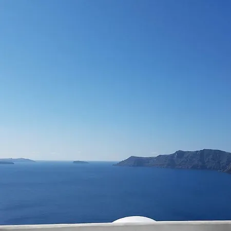 Oia's Secret * Oia