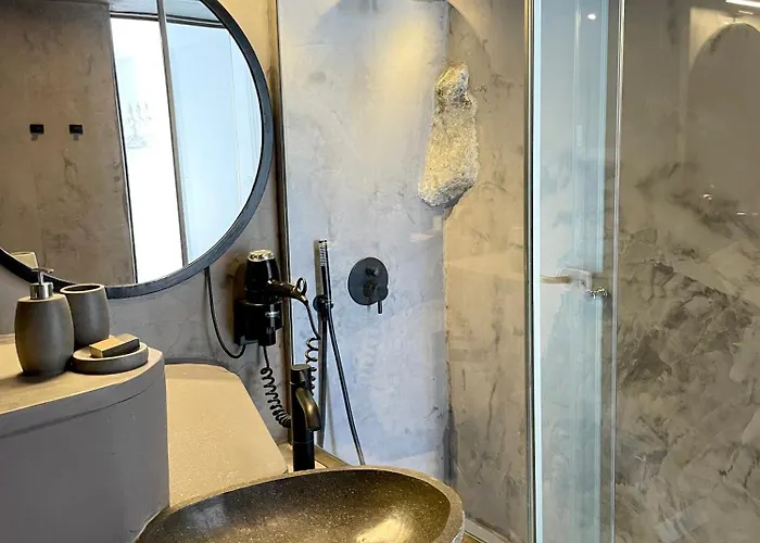 Oia's Secret Vila Oia